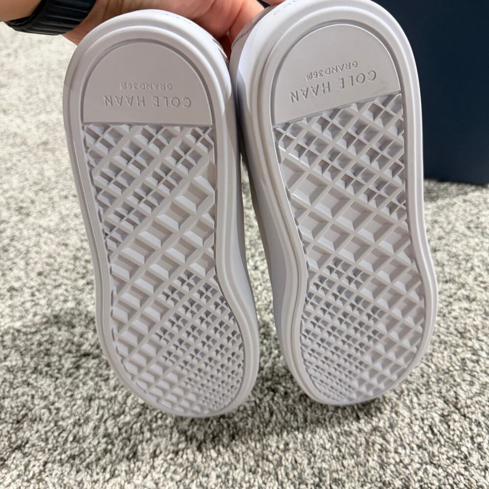 New in Box, Cole Haan White Grand Crosscourt Traveler Sneaker, Women's Size 10 - Picture 6 of 8